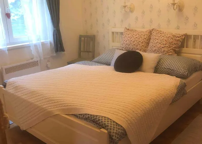 In - Balaton 51780 Kőröshegy